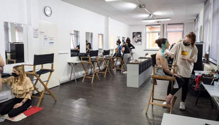 Formation body painting Metz